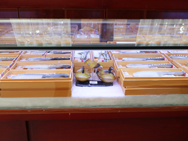 牛角鸳鸯工艺品