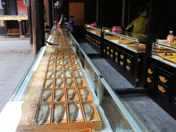 门店柜台